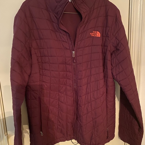 The North Face Jacket Size L - Picture 6 of 6